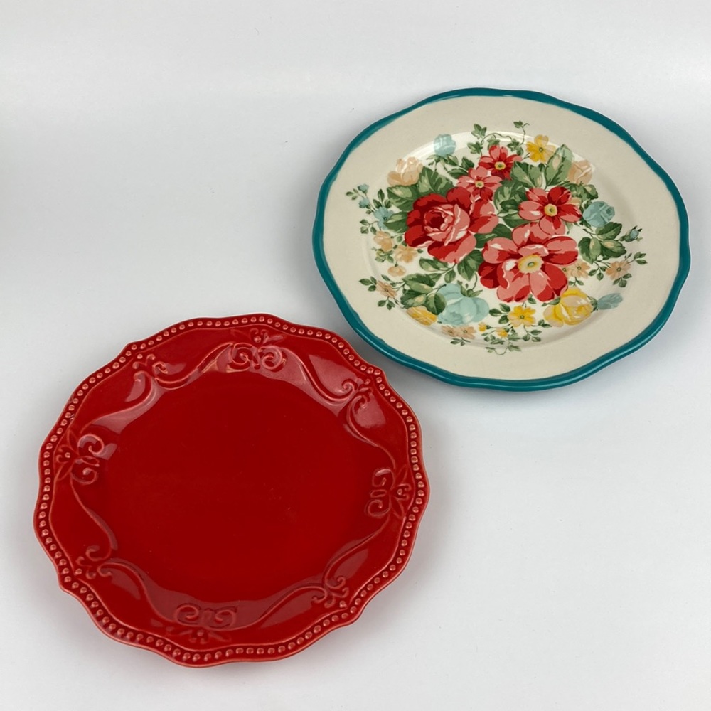 Pioneer Woman Vintage Floral & Paige Red Stoneware Salad Plate Set 8.5” & 7.5”